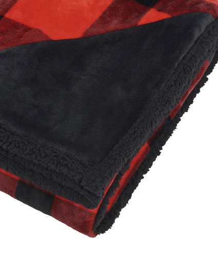 101128-field-co-buffalo-plaid-sherpa-blanket-1.jpg