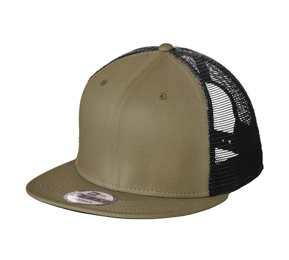 New Era  Standard Fit Snapback Trucker Cap